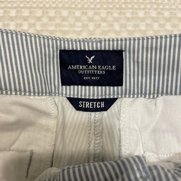 Shorts - Picture 2 of 3